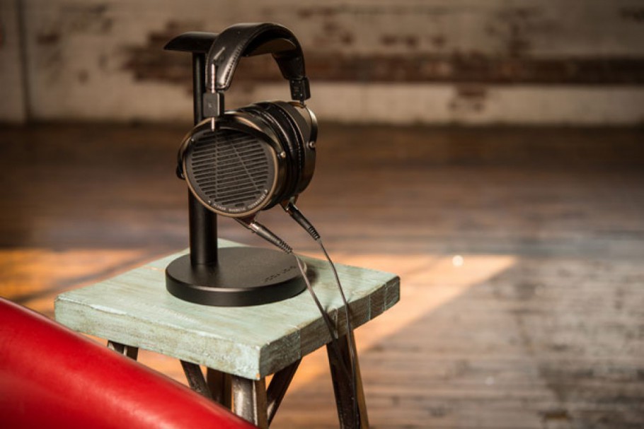 audeze.jpg