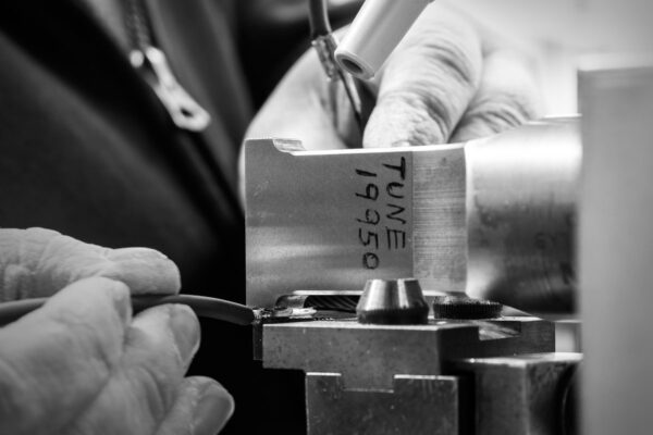 sonic_weld_sm_close_600x400.jpg