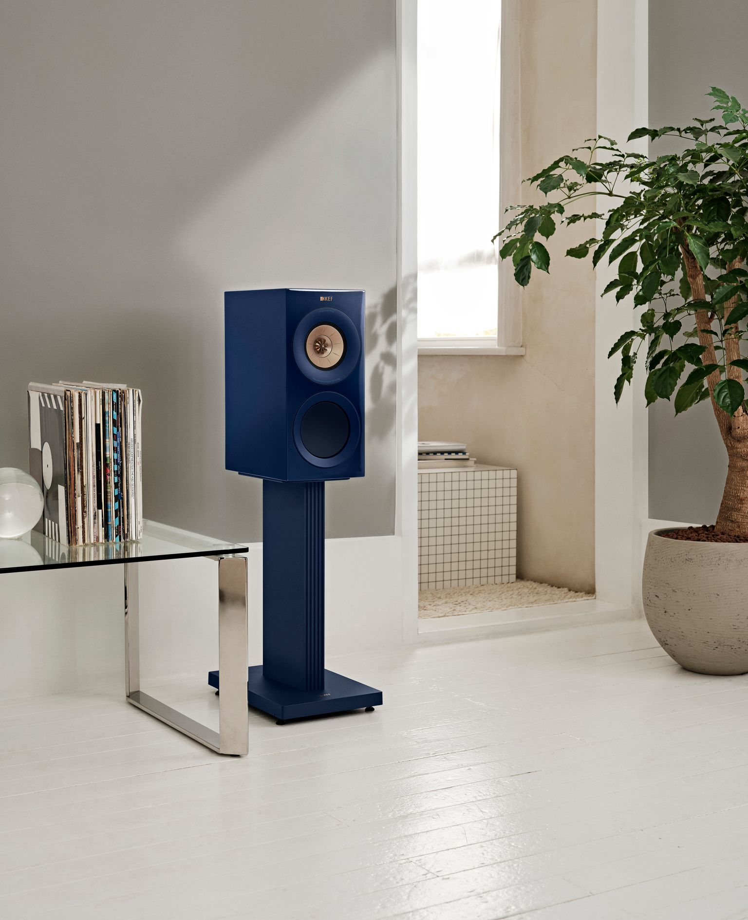 KEF R3 Meta stativhögtalare