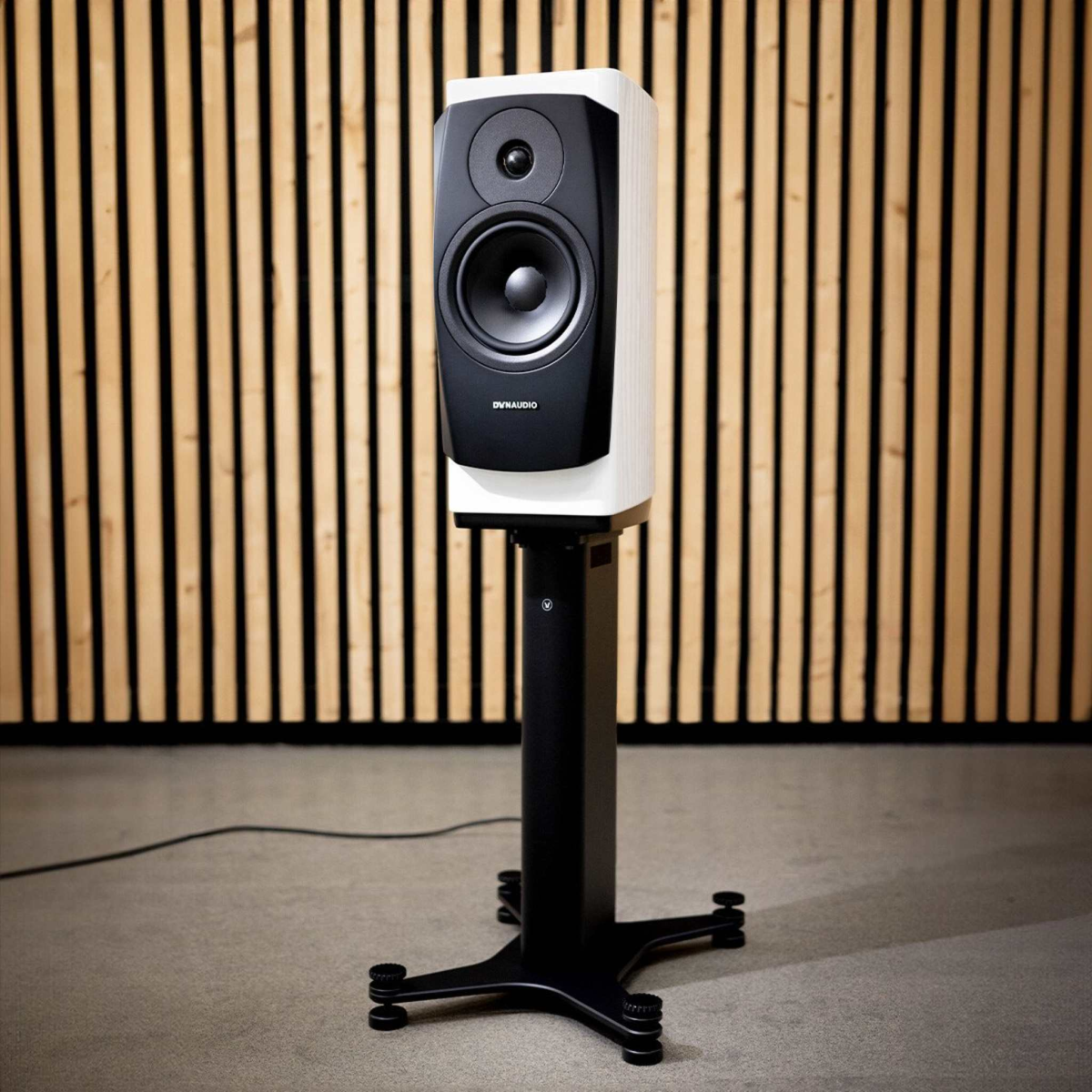 Dynaudio Confidence 20A