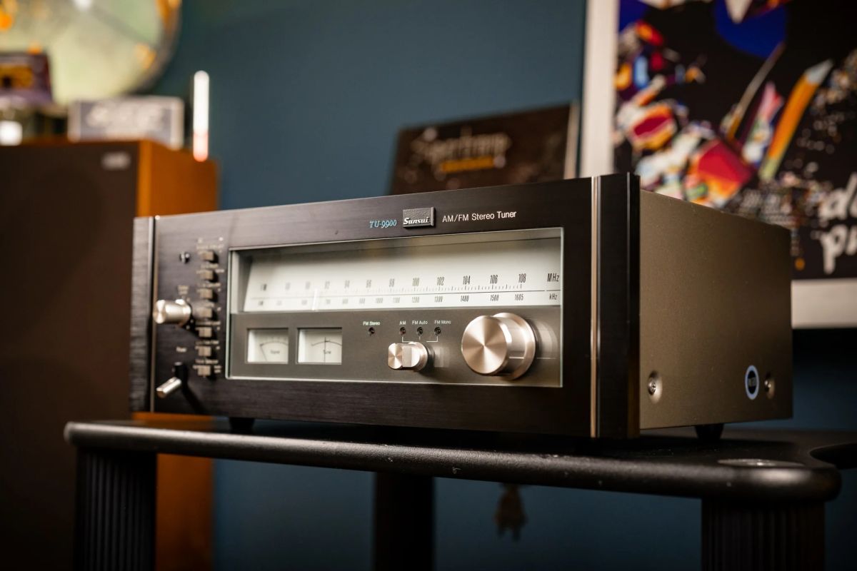 Begagnad Sansui TU-9900