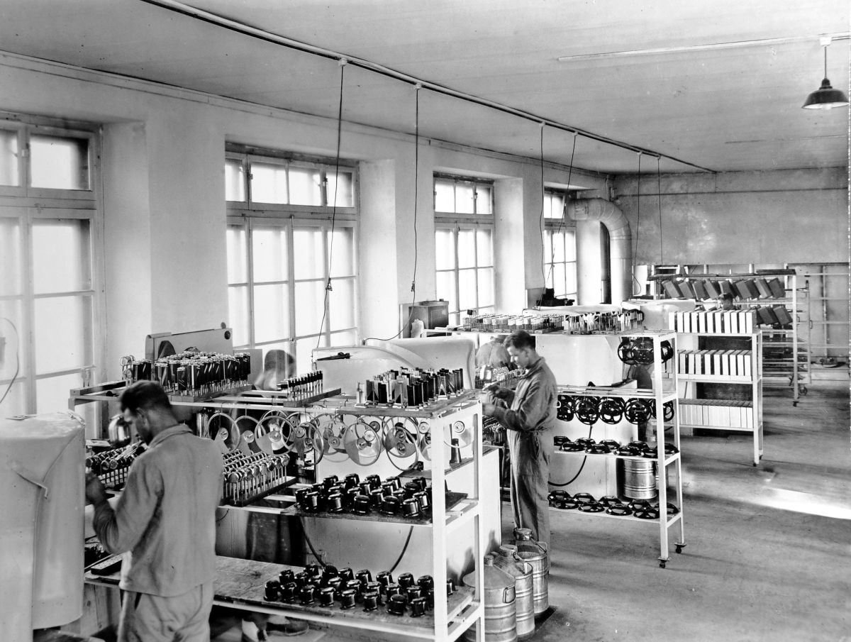thorens_heritage_factory_workshop.jpg