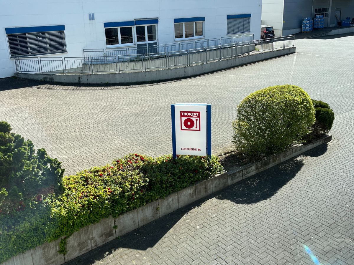 schild_thorens.jpg