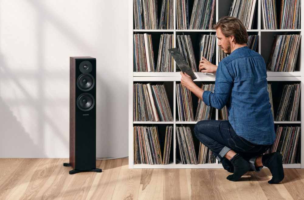 Köp Dynaudio Emit 30 - Referenceaudio.se