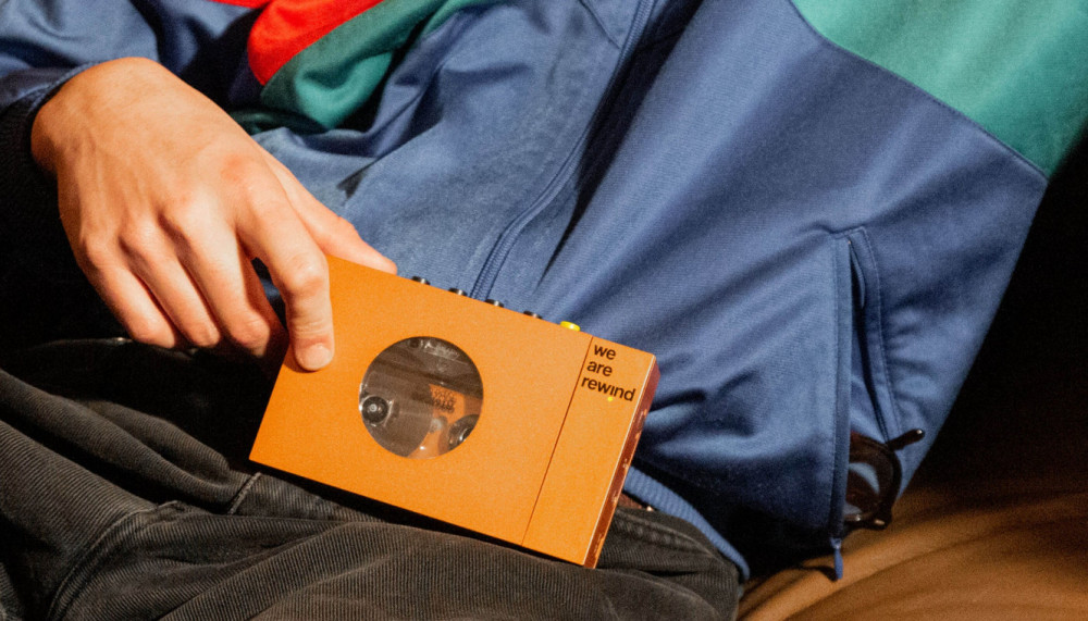 700_we_are_rewind_cassetteplayer_cover_d_02.jpg